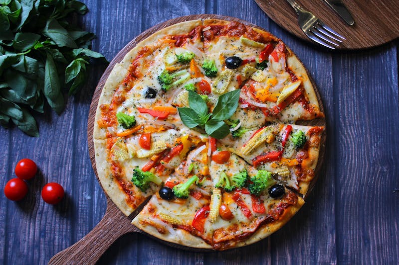 Veggie pizza with colorful toppings